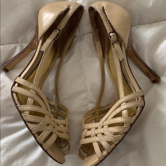 Women’s Bakers High Heal, Nude, Size 7 - Picture 5 of 5
